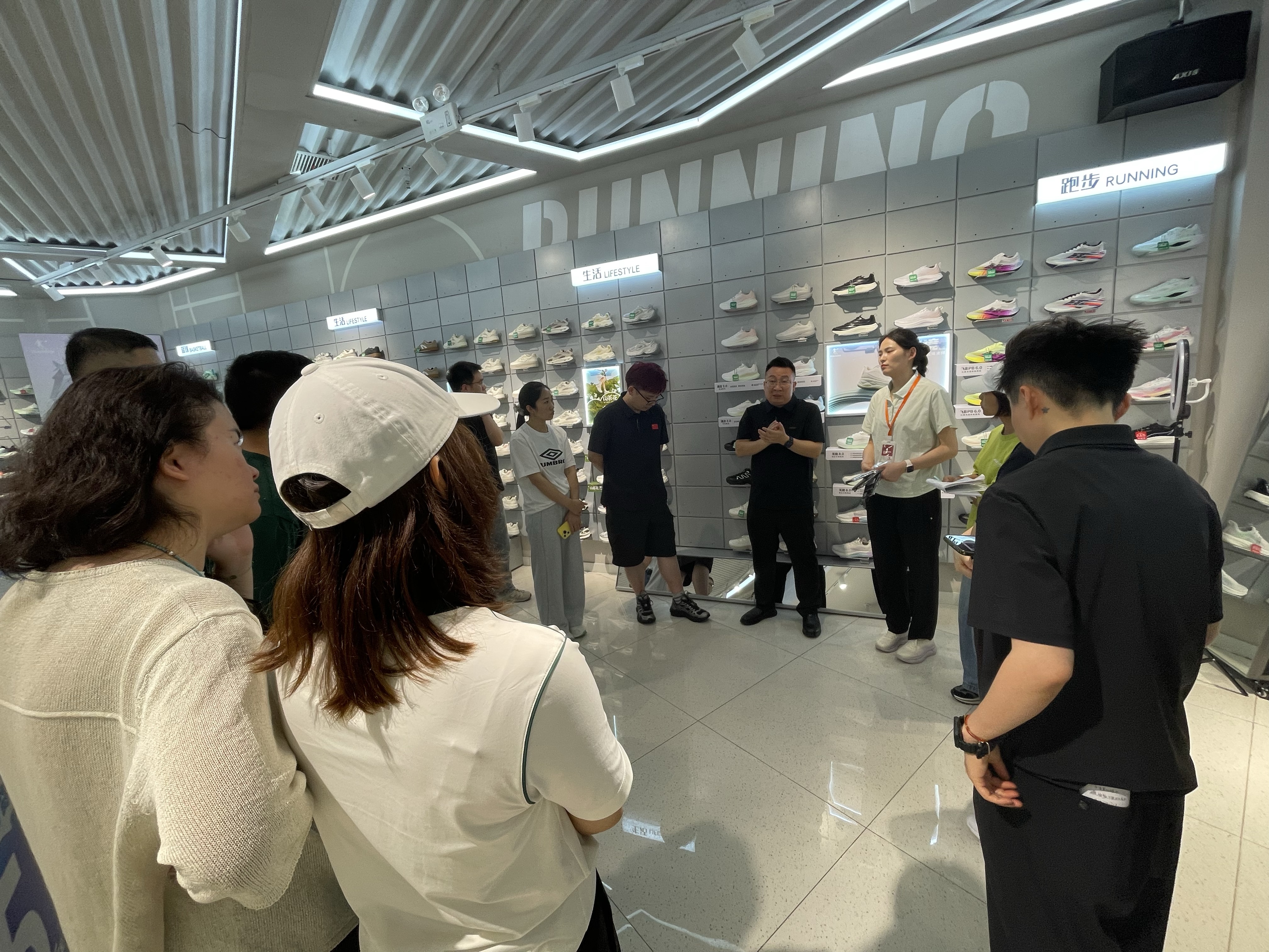 领道咨询数字导购项目门店带教直播现场 领道咨询数字导购项目门店带教直播现场
